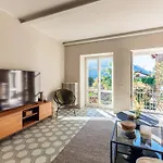 Apartament Once In A Lifetime - By Myhomeincomo *