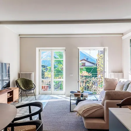 Once In A Lifetime - By Myhomeincomo Appartement